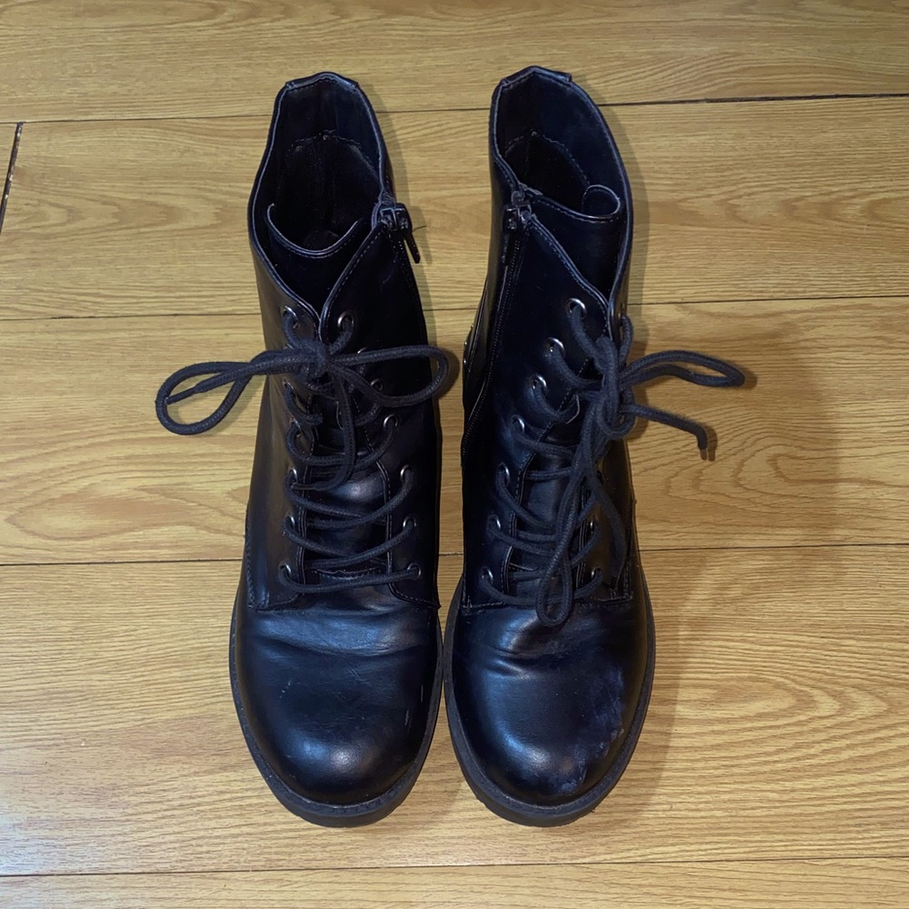 Comfort black combat boots